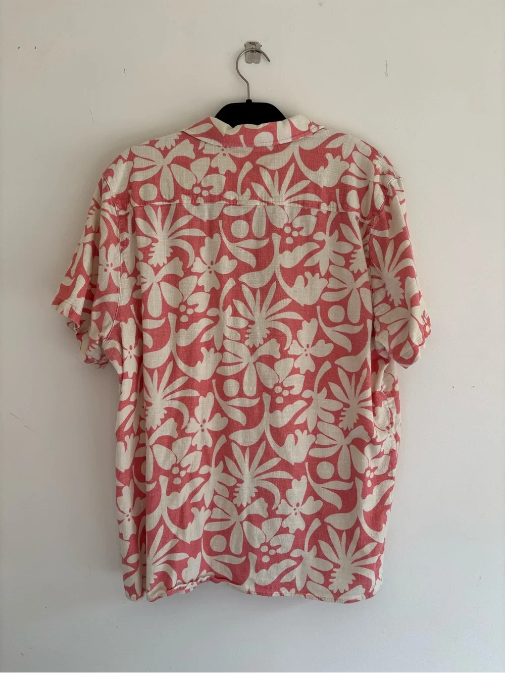 Marine Layer Pink and White Floral Short-Sleeve Button-Up